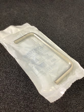 Load image into Gallery viewer, 486 - KEYSTONE - HANDLE W/ 3 IN CENTERS 8/32 THREADS
