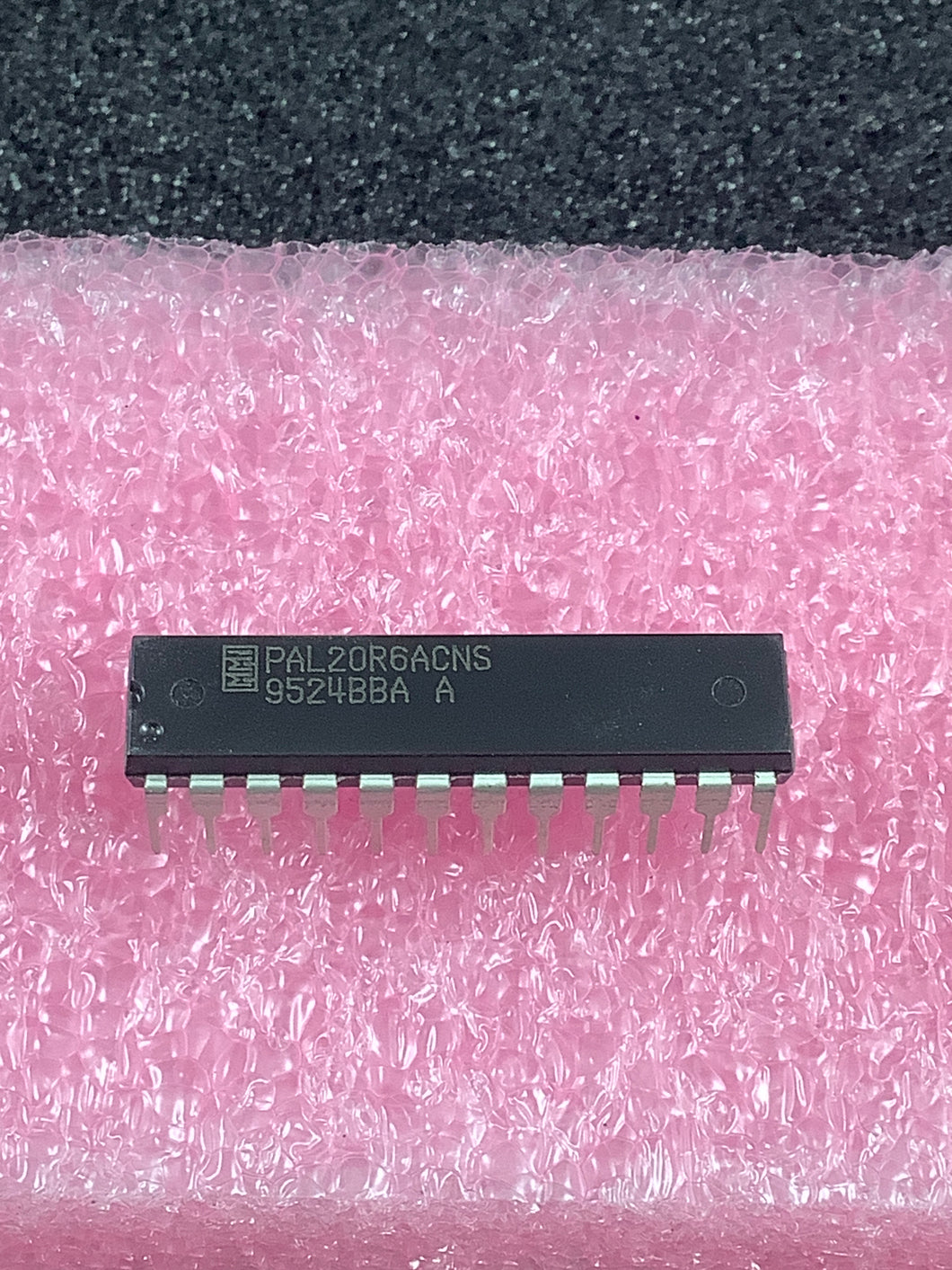 PAL20R6ACNS - MMI - Programmable Logic Device (PLD)