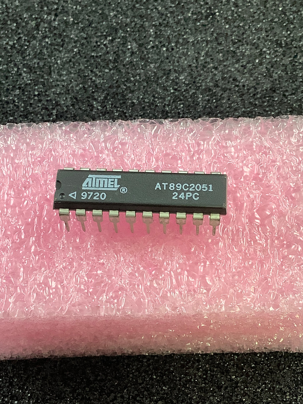 AT89C2051-24PC - ATMEL - 8051 89C Microcontroller IC 8-Bit 24MHz 2KB (2K x 8) FLASH 20-PDIP