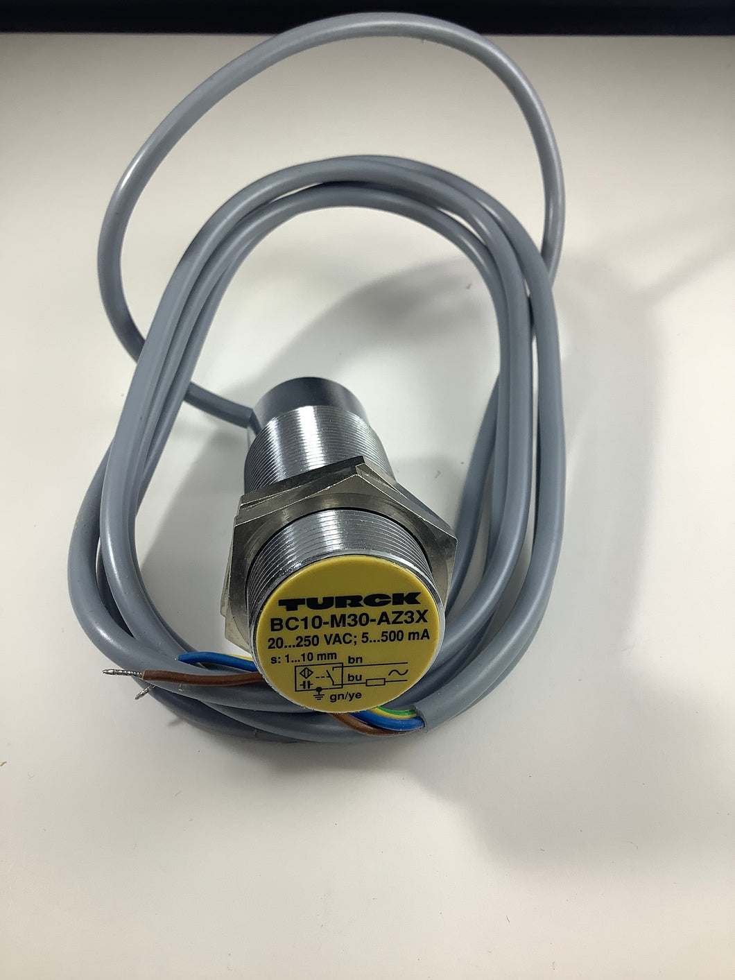 BC10-M30-AZ3X - TURCK - Sensor, Proximity, Capacitive, 30mm, 2 Wire AC , 20-250VAC, 2M