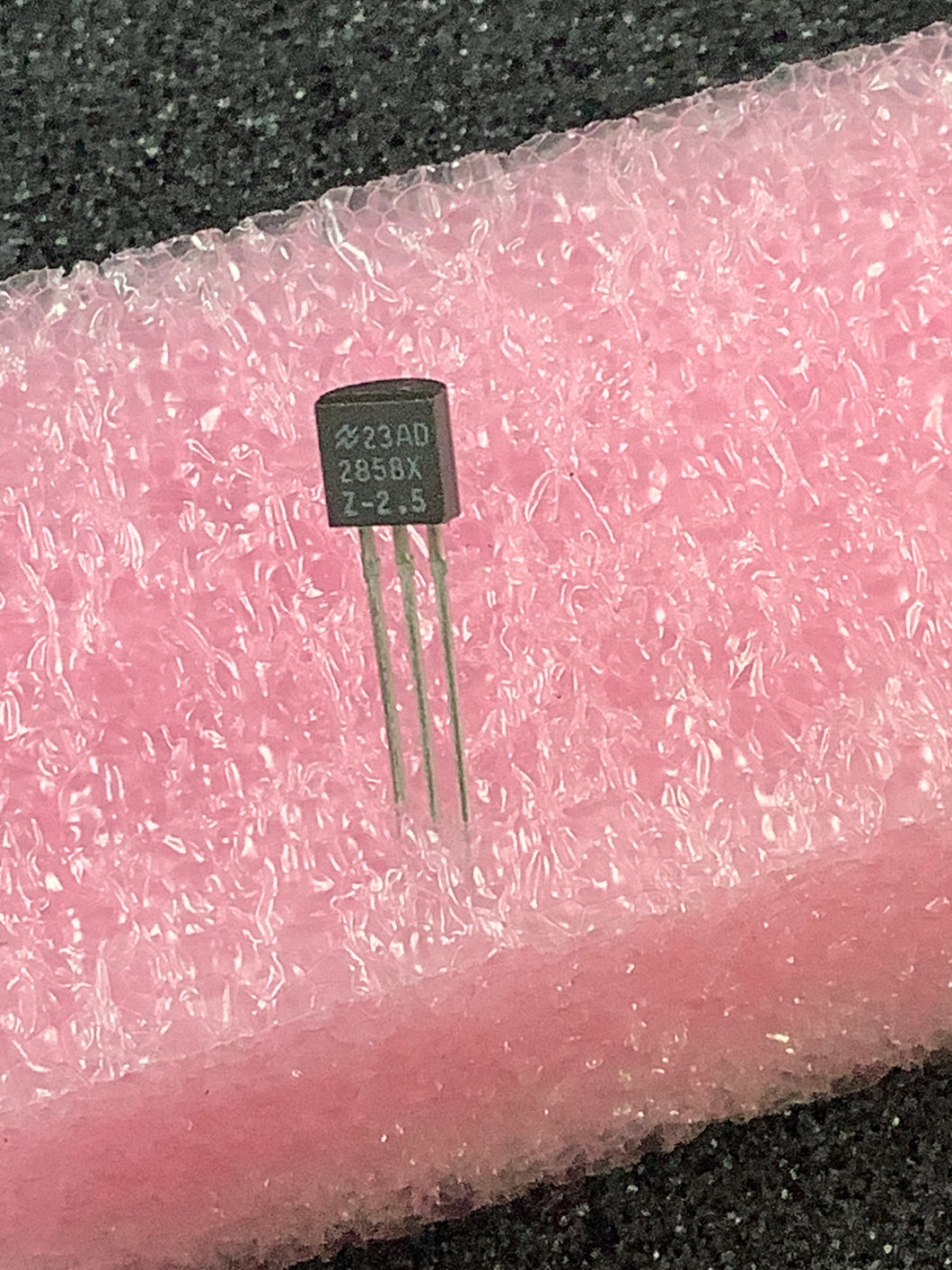 LM285BXZ2.5V - NSC - Shunt Voltage Reference IC Fixed 2.5V