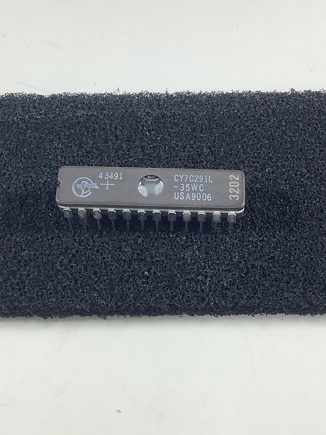 CY7C291L-35WC - CYPRESS - IC EPROM 16KBIT PARALLEL