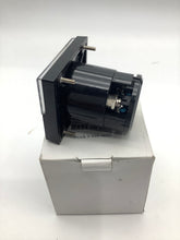 Load image into Gallery viewer, KLY-T670-150V-AC-V - SHURITE - 0-150VAC PANEL METER

