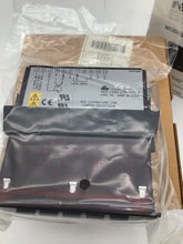 Load image into Gallery viewer, DP5T0010 - RED LION - DIGITAL PANEL METER, TC/RTD DC POWER

