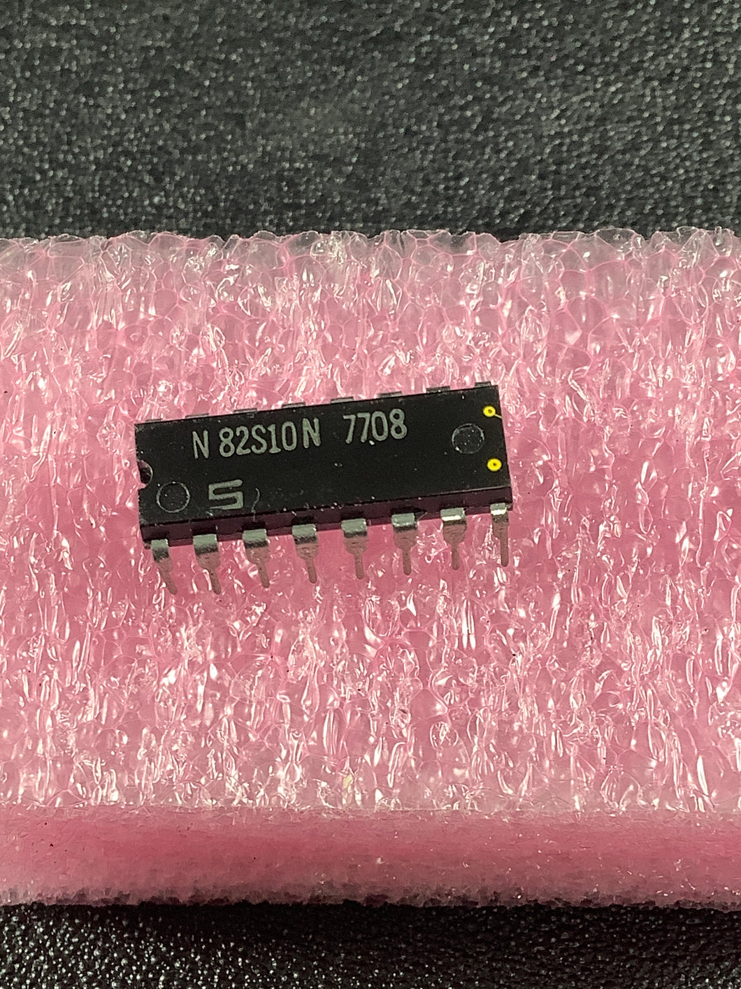 N82S10N - SIGNETICS - 1024-Bit Bipolar RAM