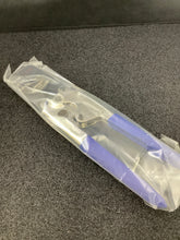 Load image into Gallery viewer, 607949-1 - AMP - Hand Crimping Tool for Insulated Heat Shrink Splices
