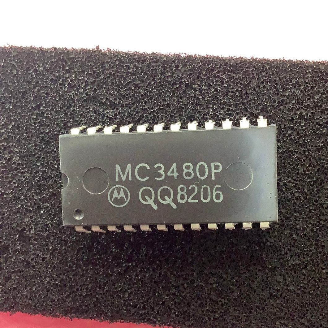 MC3480P - MOTOROLA - Memory interface & control
