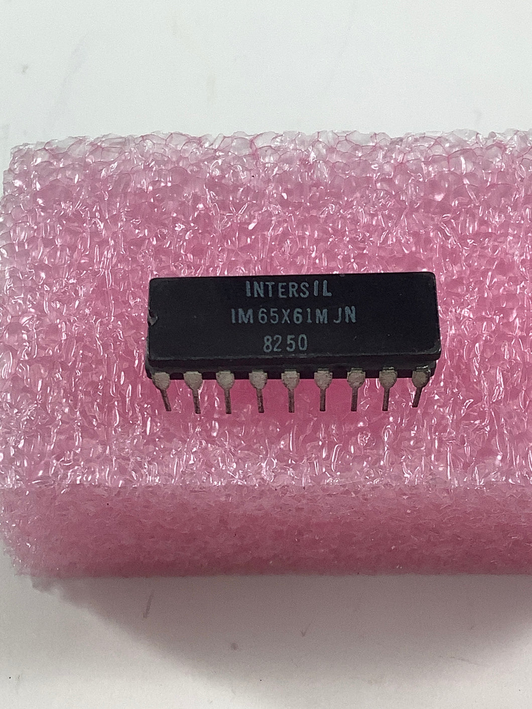 IM65X61MJN - INTERSIL - High speed, low power CMOS static RAM