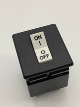 Load image into Gallery viewer, R21-4-15.0A-25827-1-V - AIRPAX - 15 A DUAL BREAKER
