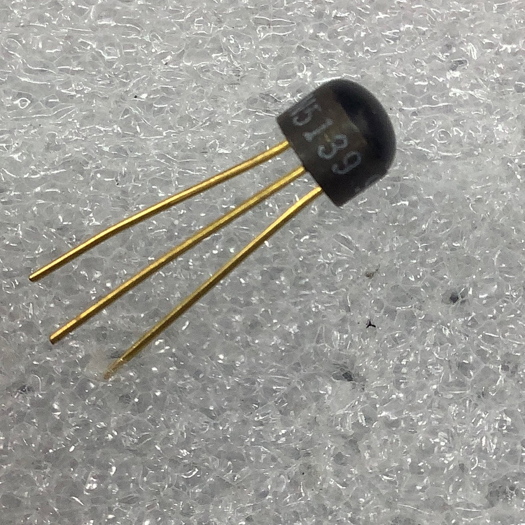 2N5139 - FAIRCHILD - Silicon PNP Transistor - MFG.  FAIRCHILD