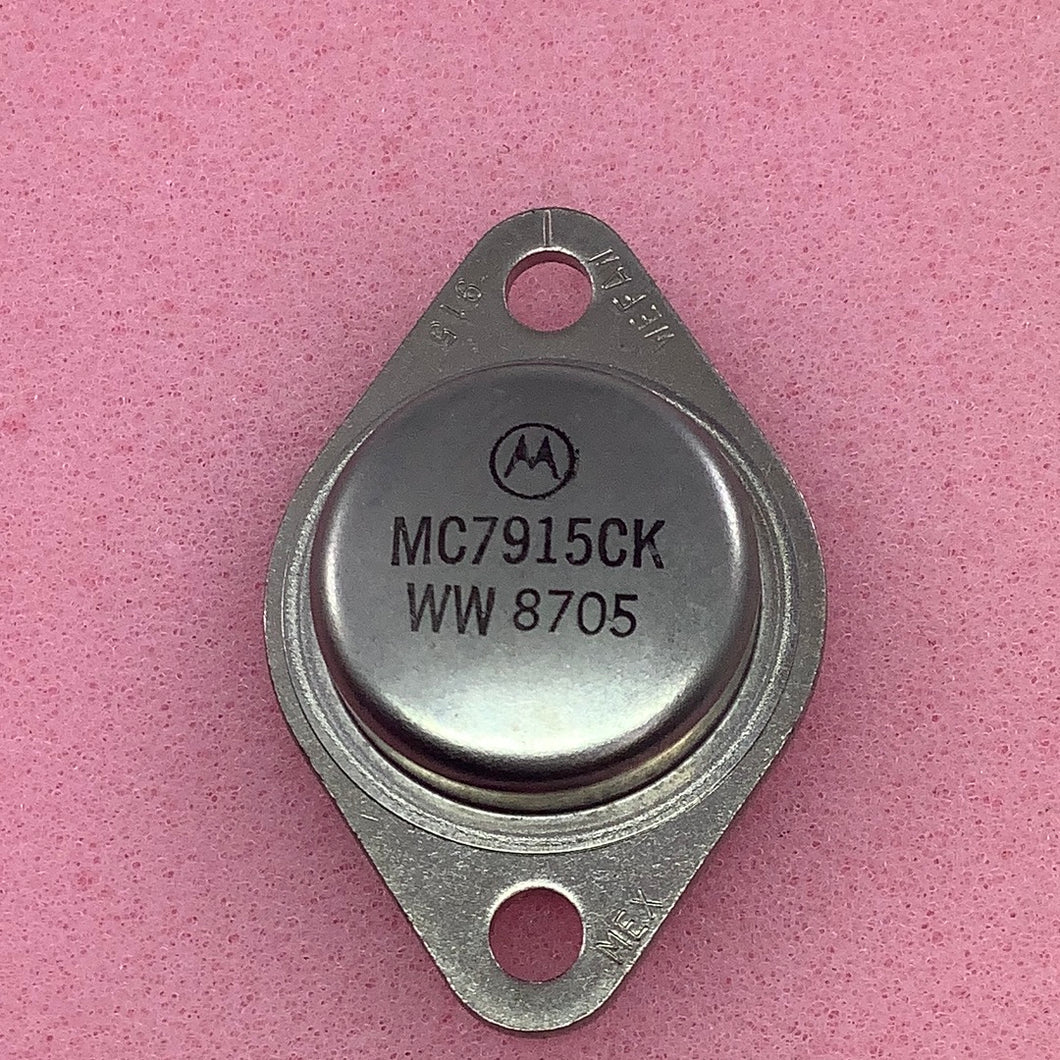 MC7915CK - MOTOROLA  (-)15V 1.5A Negative Voltage Regulator
