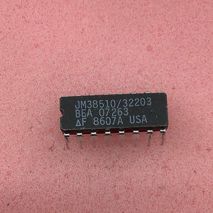 JM38510/32203BEA - FAIRCHILD - FAIRCHILD - Military High-Reliability Integrated Circuit, Commercial Number 54LS367