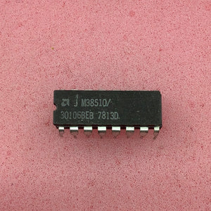 JM38510/30106BEB - AMD - Military High-Reliability Integrated Circuit, Commercial Number 54LS174