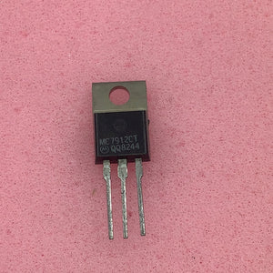 MC7912CT - MOTOROLA  (-)12V 1.0A Negative Voltage Regulator