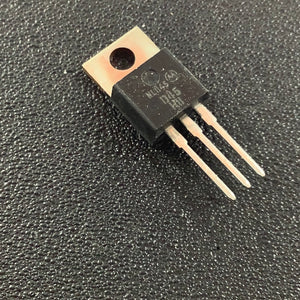 D45H8 - MOTOROLA - Silicon PNP Transistor