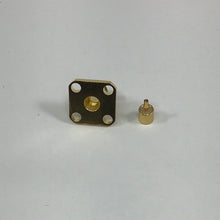 Load image into Gallery viewer, 145-0701-611 - JOHNSON - FLANGE MOUNT SMK CONNECTOR
