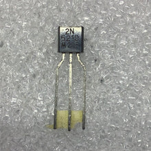 Load image into Gallery viewer, 2N5210  -MOTOROLA - Silicon NPN Transistor
