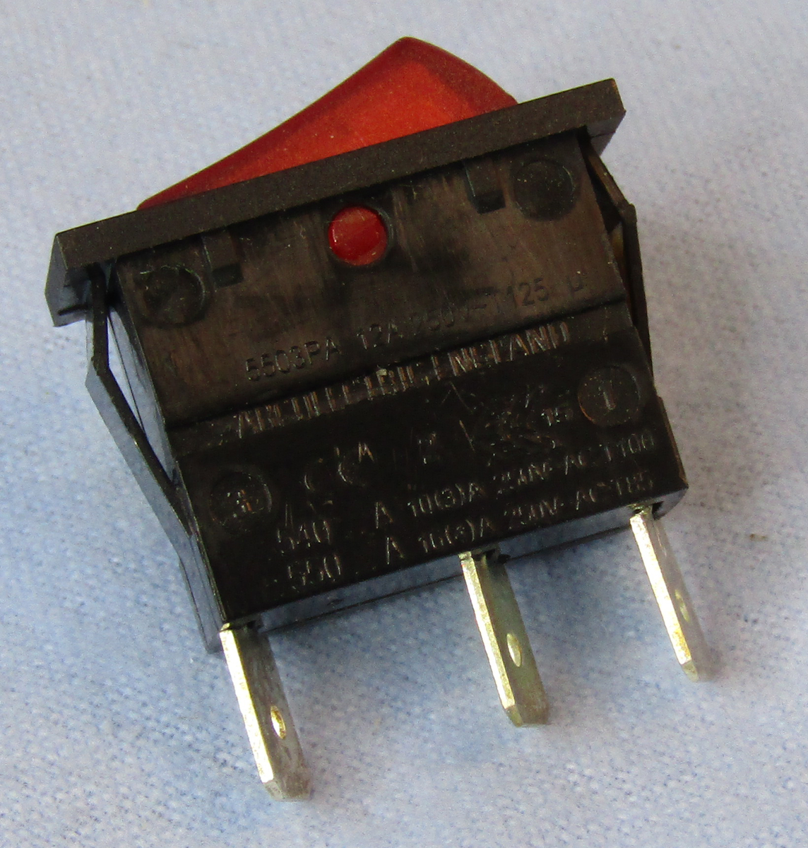 30 Volt Rocker Switch Lighted Standard Size Rocker Switch 30-069