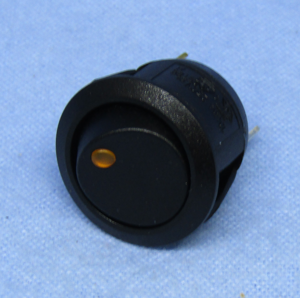 Lighted Snap-In Round Rocker Switch 30-16283