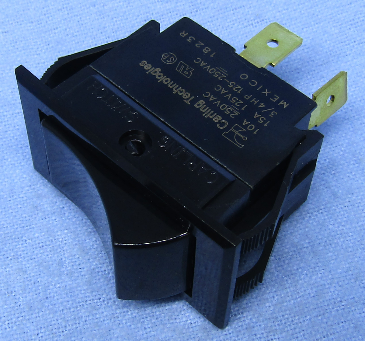 AC/DC Heavy Duty Rocker Switch 30-16600