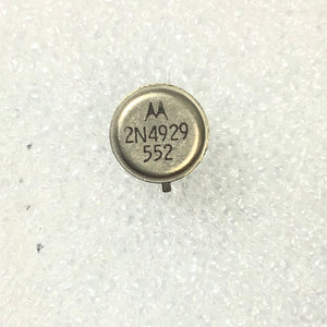 2N4929 - MOTOROLA - Silicon PNP Transistor  MFG -MOTOROLA