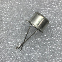 Load image into Gallery viewer, 2N3762 - Silicon PNP Transistor  MFG -MOTOROLA
