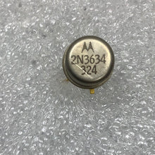 Load image into Gallery viewer, 2N3634 - Silicon PNP Transistor  MFG -MOTOROLA
